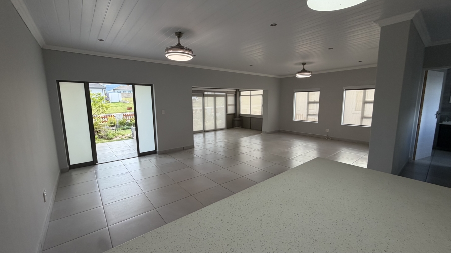 3 Bedroom Property for Sale in Blue Mountain Village Western Cape